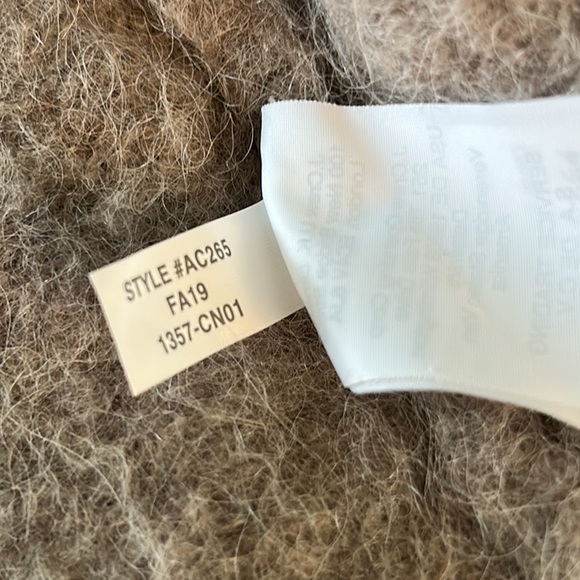 J. Crew Heather Tan Puff Sleeve Chunky Fuzzy Alpaca Blend Sweater - L - Picture 11 of 11